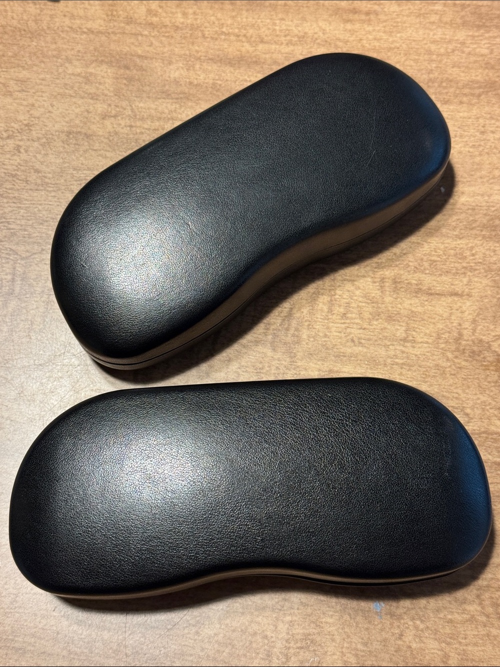 Ray-Ban Set of 2 Black Hard Sunglass Cases - Picture 5 of 7